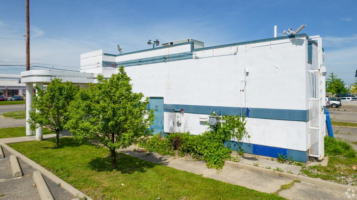 White Castle Restaurant - Photo From Real Estate Listing (newer photo)